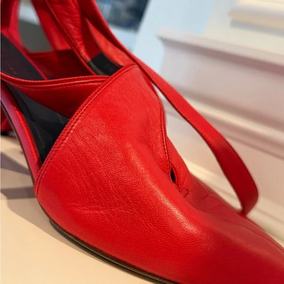 Chic Red Women's Shoes - Picture 12 of 17